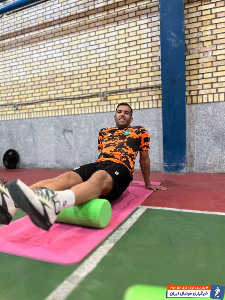 دقیقی ؛ تصاویر بازیکنان خیبر خرم آباد در سالن وزنه 