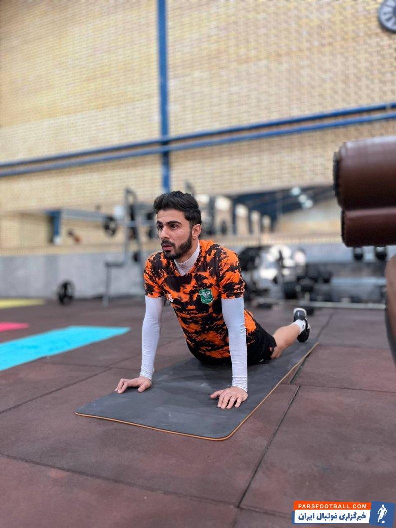 دقیقی ؛ تصاویر بازیکنان خیبر خرم آباد در سالن وزنه 