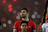 کلیپ تشویق شجاع خلیل زاده از سوی هواداران در دیدار استقلال و تراکتور