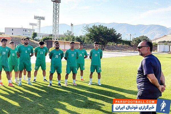 سرمربی تیم جوانان به اندازه باشگاه‌ها حق دارد/ کار AFC اشتباه است