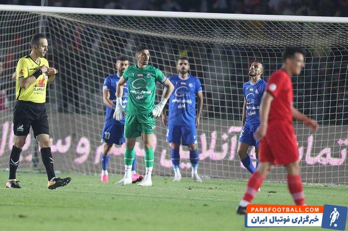 سردرگمی مرد اسپانیایی روی نیمکت پرسپولیس در روز داغ ابدی تیلور بر پیشانی کشتی ایران