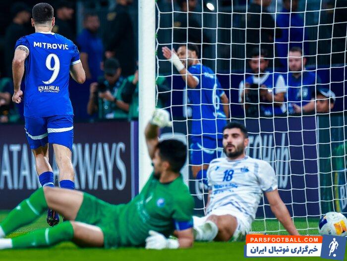 شکست استقلال و تساوی پرسپولیس در آسیا در روز روایت سعدالله‌یف از مبارزه با کامران قاسمپور