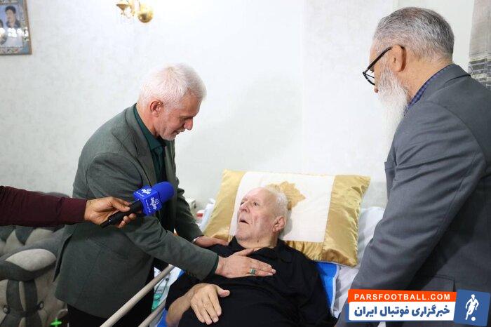 عیادت دنیامالی از پدر برادران شهید «پورزند»