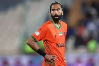 فرشید باقری هافبک مس رفسنجان : شوکه شدیم که آقای محرم نویدکیا ما را تنها گذاشتند