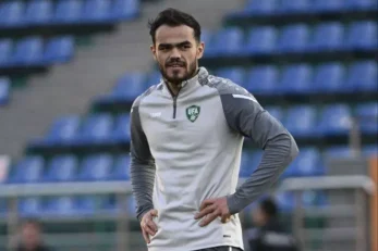 اورونوف ؛ غیبت اورونوف از اردوی تیم ملی ازبکستان به دلیل ریکاوریِ بعد از مصدومیت