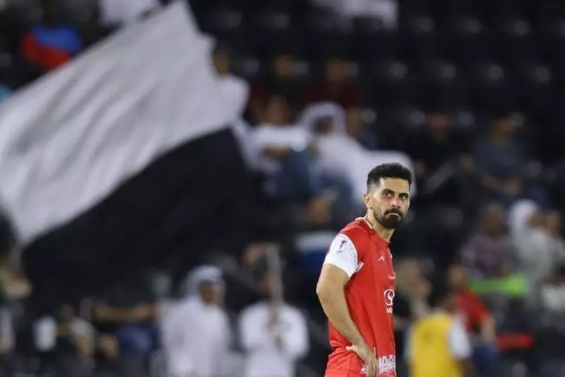 عالیشاه ؛ دکتر زرینه : آقای عالیشاه بعد از عمل معمولا ۵ هفتهای دوران نقاهت خواهد داشت