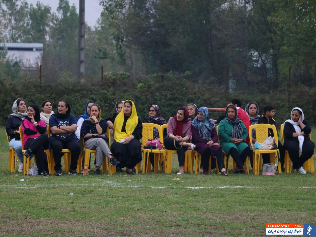 حیرت جهانیان از همزیستی فوتبال و طبیعت در لیالمان لاهیجان