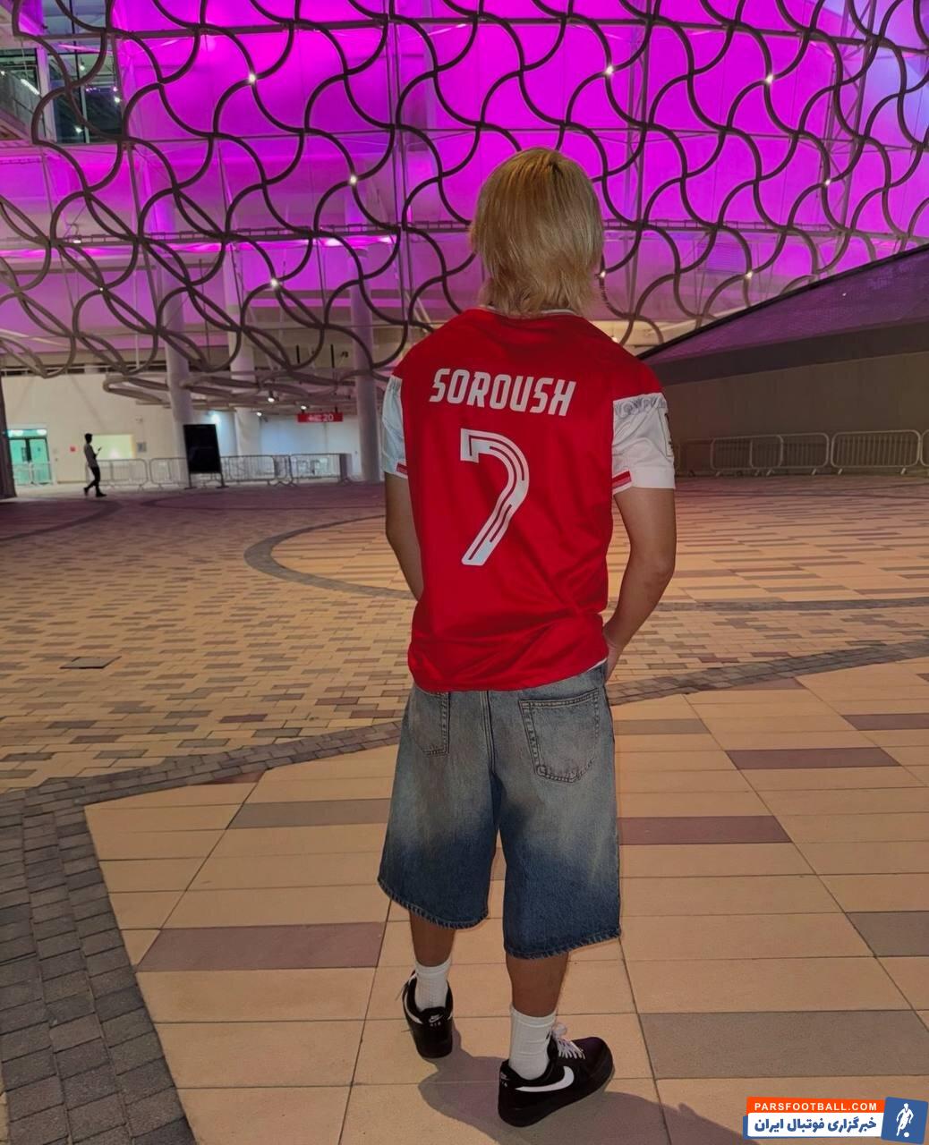 عکس | شماره ۷ پرسپولیس به یک ژاپنی رسید!