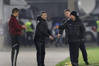 امیر قلعه نویی : تلویزیون داخل رختکن را پوشش نمی دهد