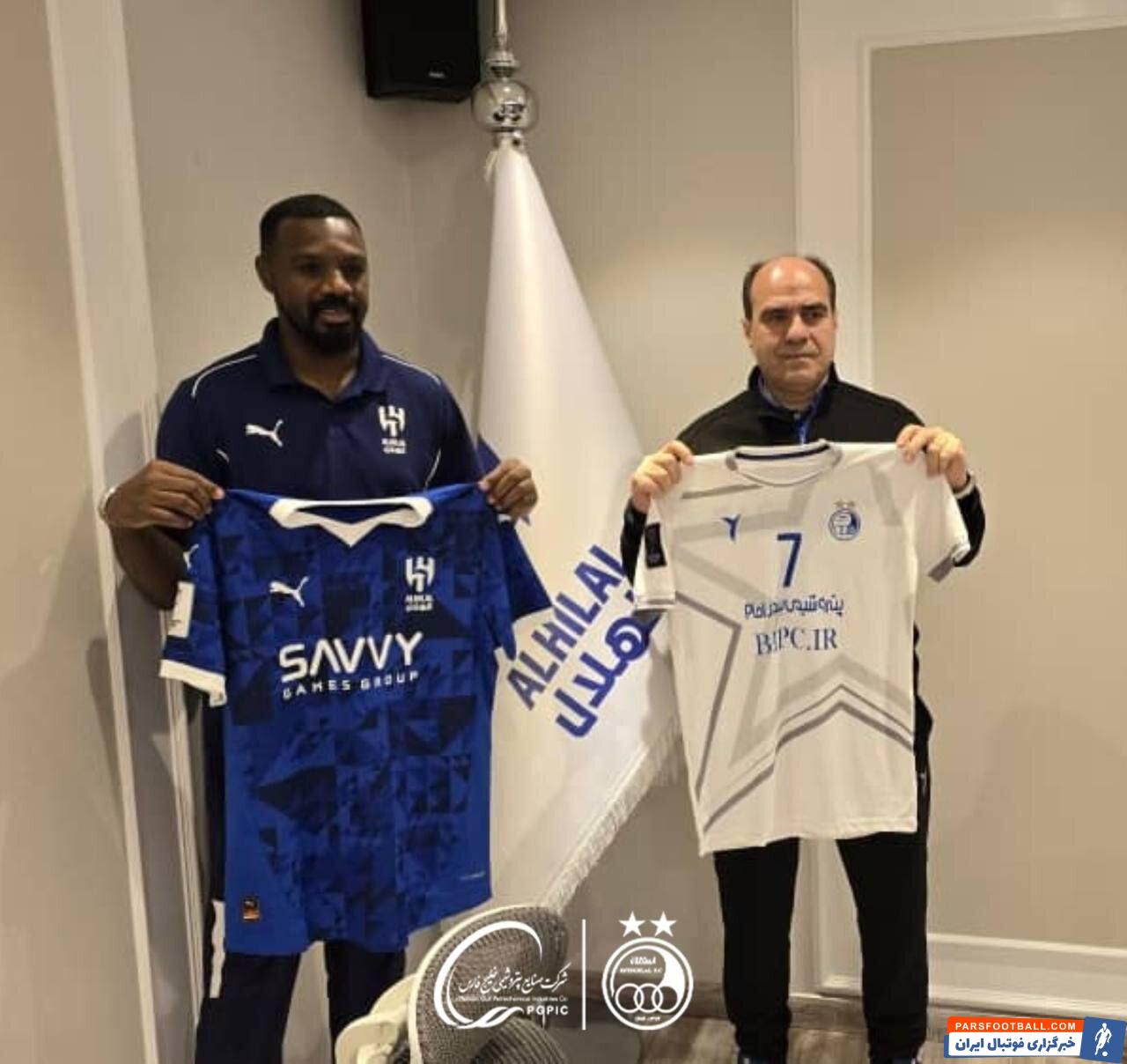 از پیراهن پرسپولیس و استقلال در لیگ نخبگان رونمایی شد