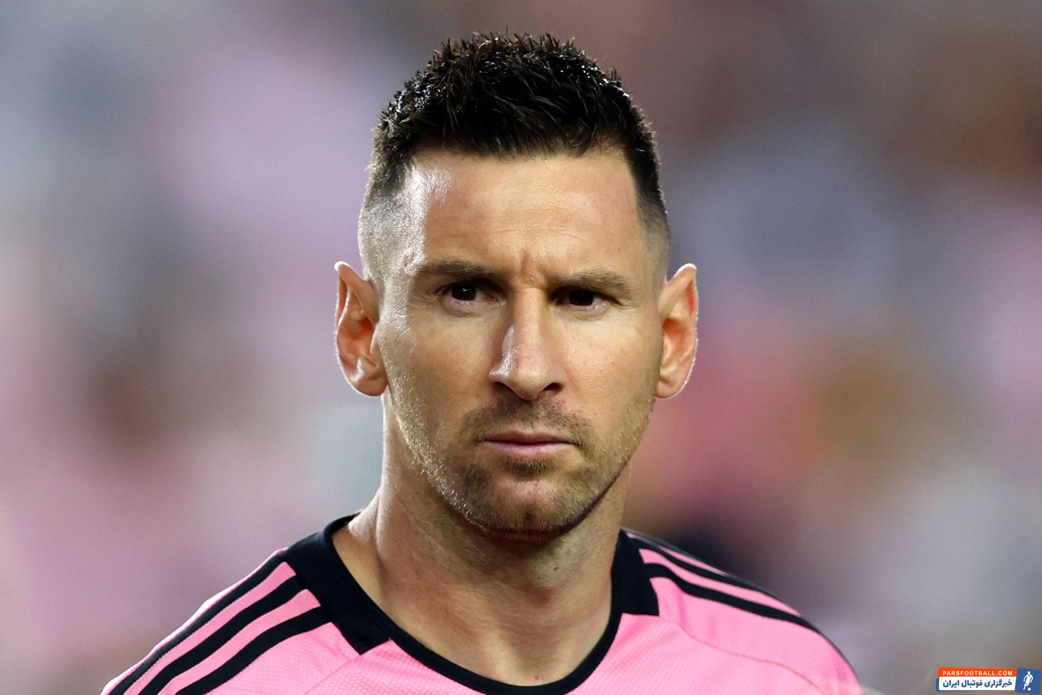 رومانو ؛ تصویر ملاقات رومانو خبرنگار مشهور ایتالیایی با لیونل مسی