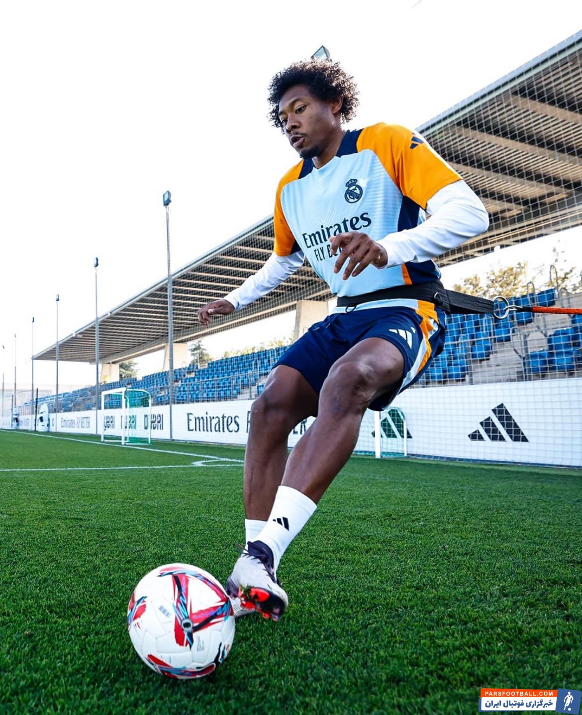 آغار کار با توپ داوید آلابا مدافع رئال مادرید