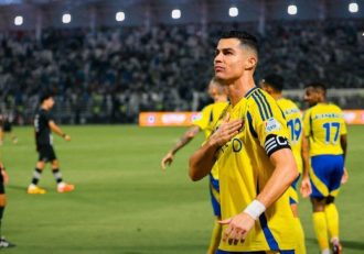 رونالدو ؛ تصویری از رونالدو در حمام آب یخ جزئی از فرمول ریکاوری