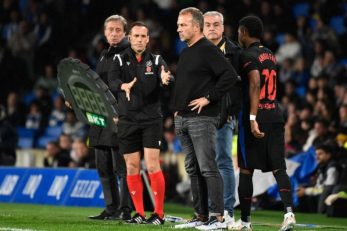 بارسلونا ؛ هانسی فلیک : تصمیم بدی بود که گل لواندوفسکی را آفساید اعلام کردند