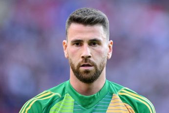 اونای سیمون دروازه‌بان اتلتیک بیلبائو برنده جایزه زامورا