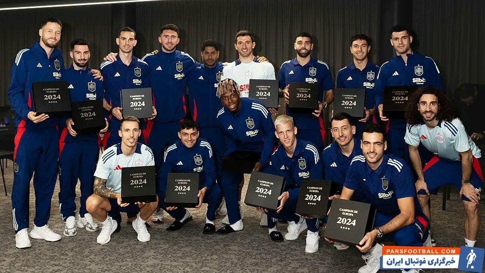 اسپانیا ؛ لاپورت و تهیه جعبه کادو برای هم تیمی هایش در اسپانیا 