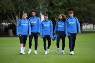 چلسی ؛ نصب صفحه نمایش بزرگ در تمرین چلسی برای بررسی عملکرد بازیکنان