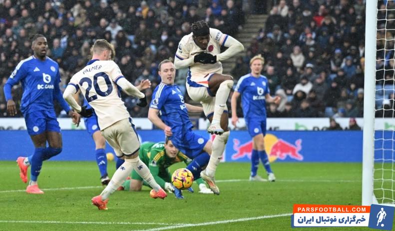 چلسی ؛ تصویر برخورد شوت پالمر به بازیکن خودی و باز نشدن دروازه لسترسیتی 