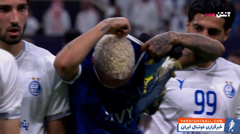 نیمار پس از پایان دیدار مقابل استقلال با درخواست پیراهن خود مواجه شد