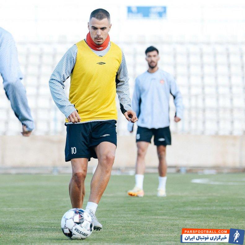 تراکتور ؛ تصویر تمرین بازیکنان تیم تراکتور برابر دیدار برابر گل گهر 