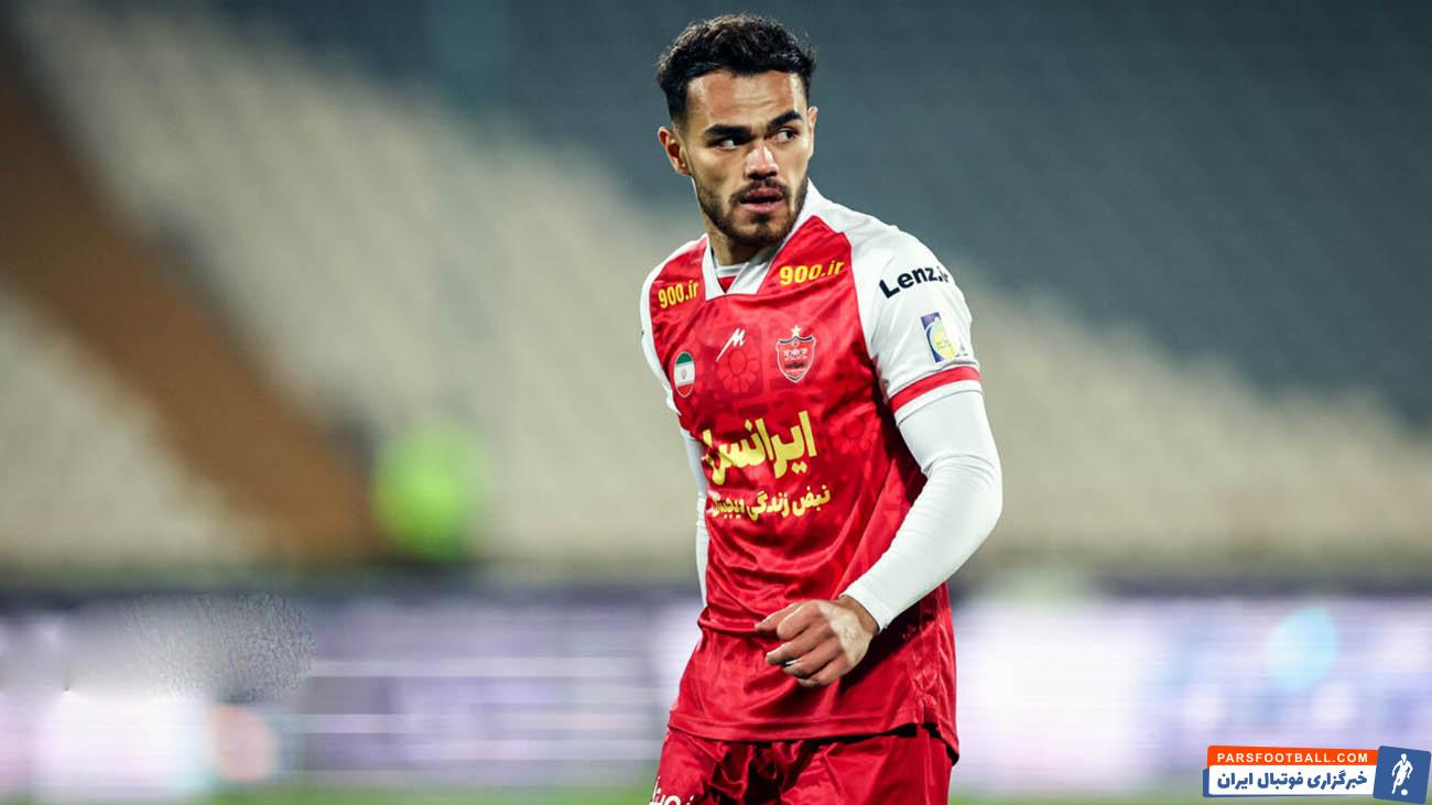 نبود اوستون اورونوف ستاره پرسپولیس در ترکیب ثابت بازی با گل گهر به دلیل مصدومیت
