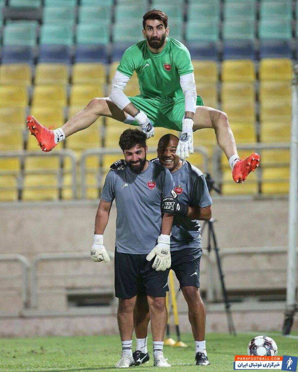 عکس | واکنش آکروباتیک علیرضا بیرانوند به انتقادات؛ بازسازی یک ژست تکراری!