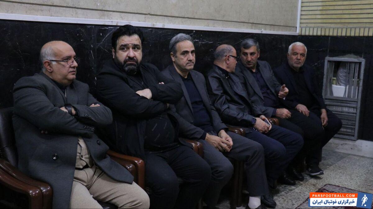 همدردی بزرگان فوتبال با سرمربی و سرپرست اسبق استقلال/ شاگردان محمود فکری سرمربی خود را تنها نگذاشتند