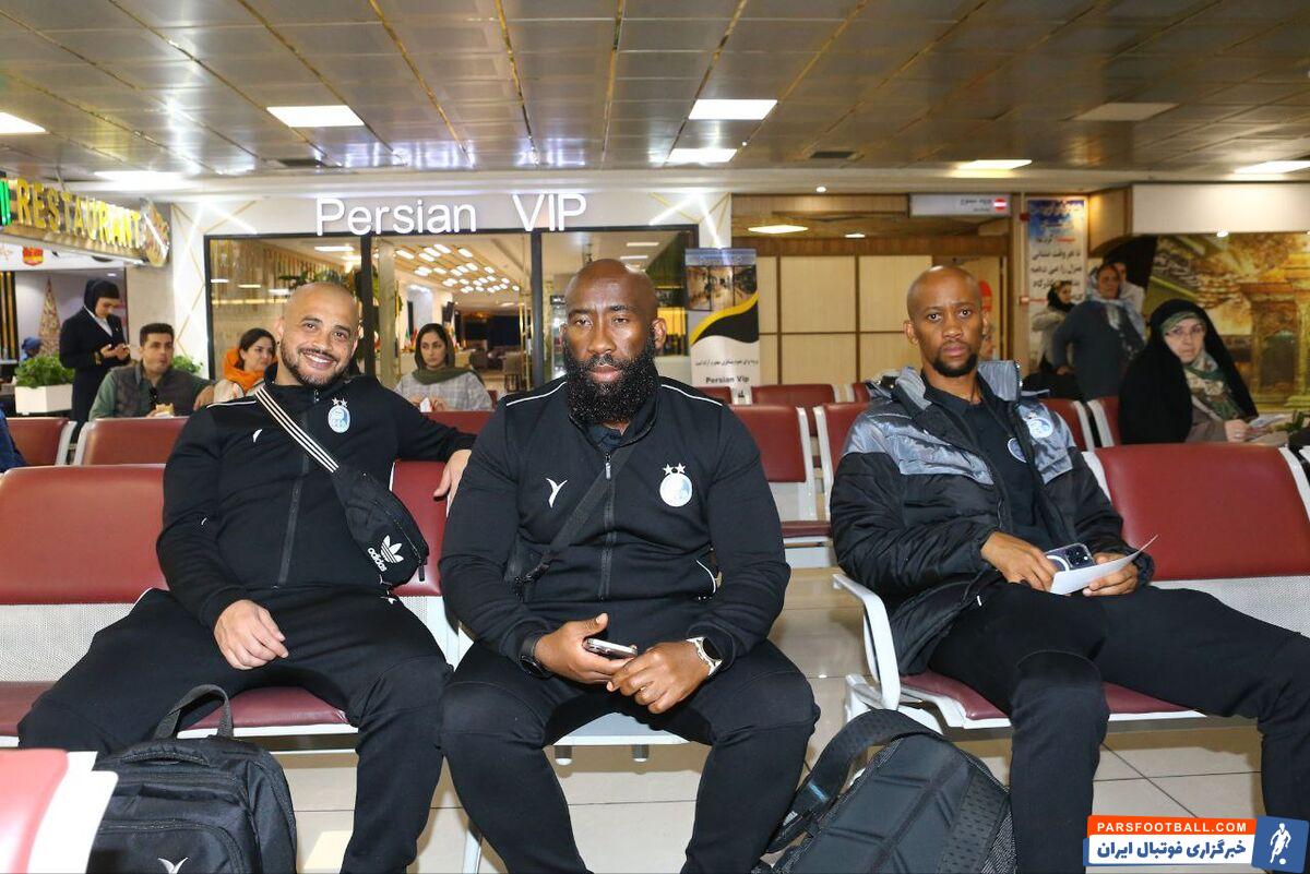 استقلال در انتظار پرواز