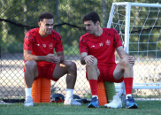 پرسپولیس؛ پوستر باشگاه پرسپولیس با حضور اورونوف و گولسیانی برای جدال با نساجی