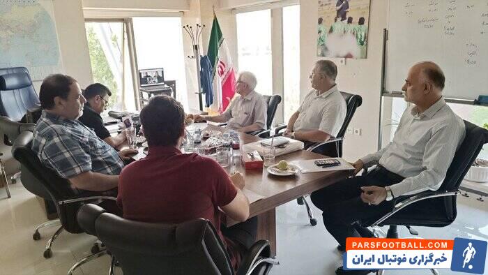 گذری بر گلایه‌های رئیس کمیته فنی فدراسیون فوتبال؛ نگاه کشکی به تخصص‌گرایی