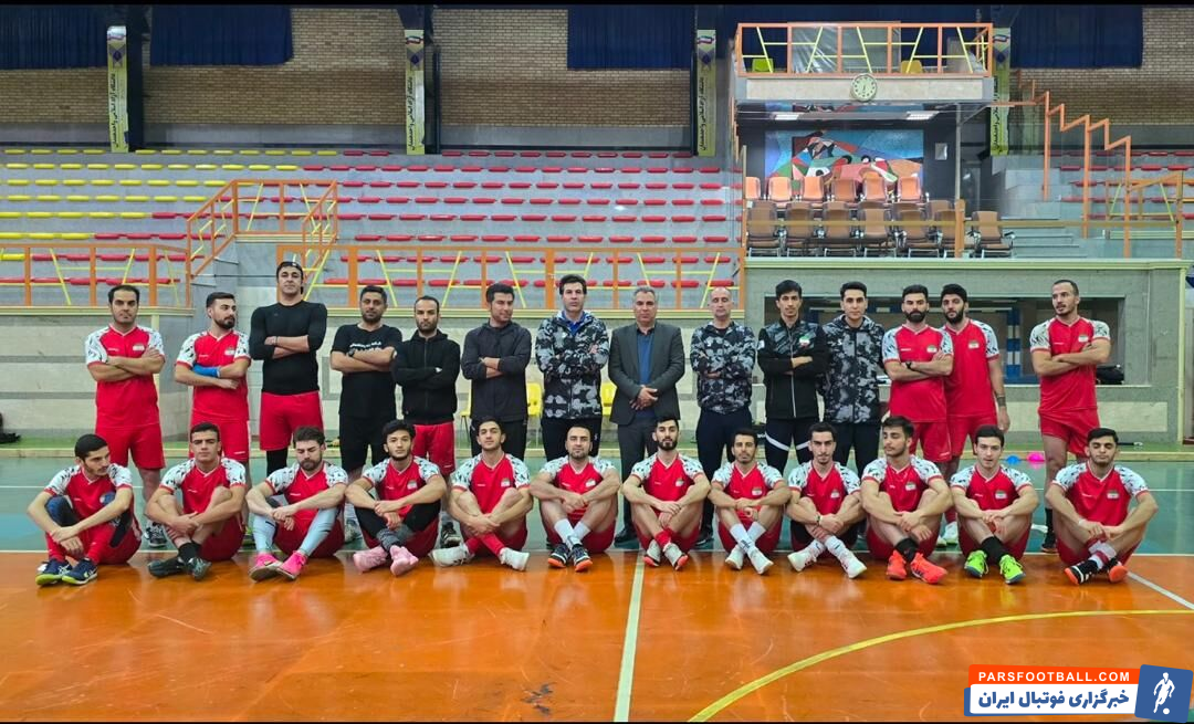 حضور قاضی عسکر در محل تمرین تیم ملی هاکی ایران