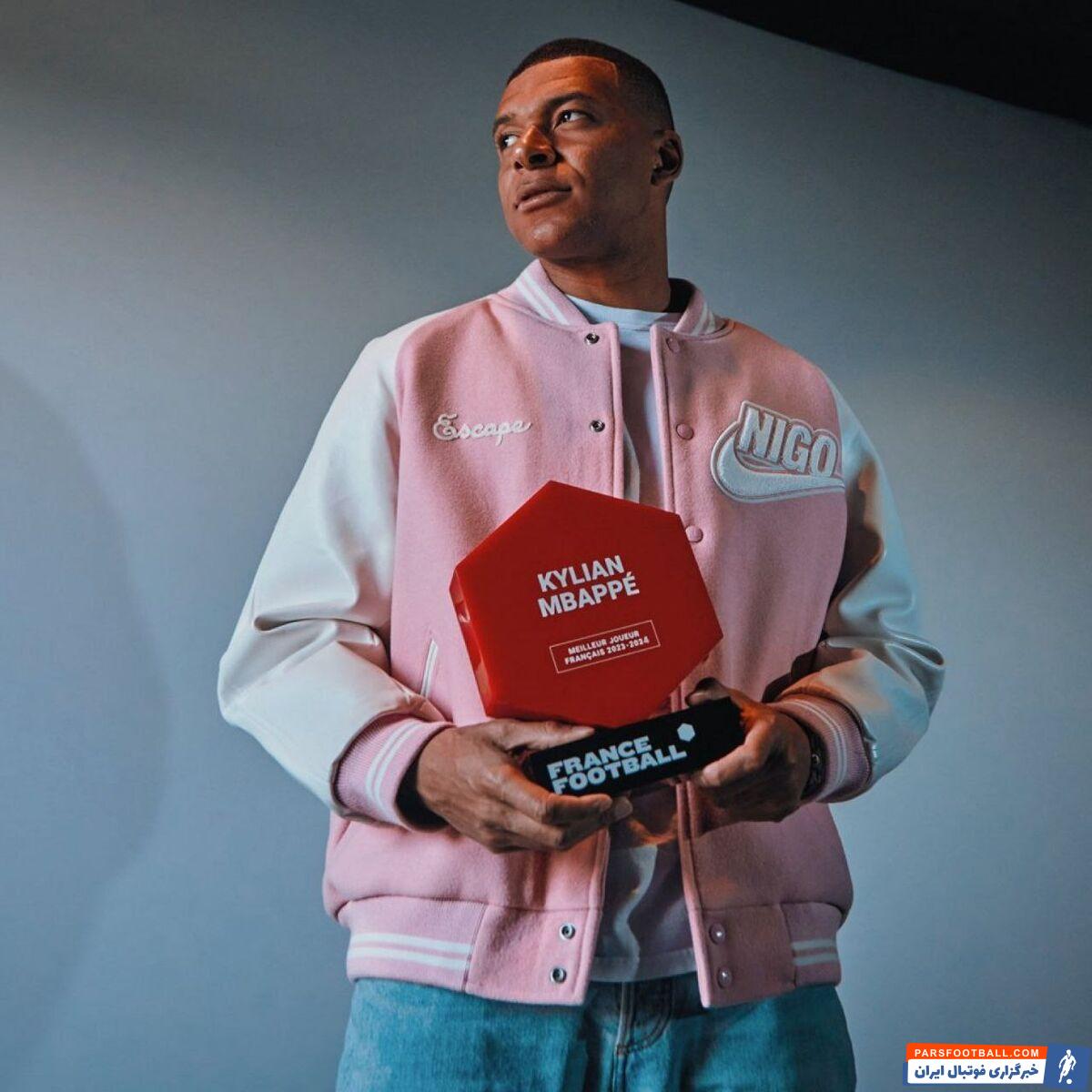 عکس| امباپه بازیکن سال فرانسه شد