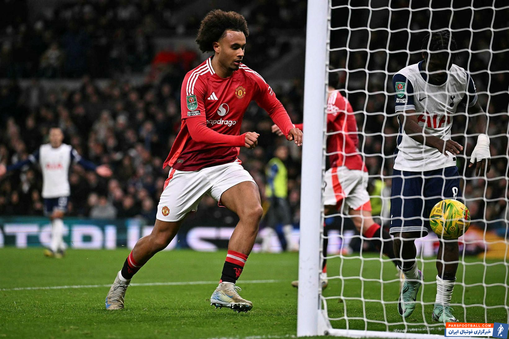 کامبک منچستر کامل نشد؛ صعود تاتنهام با برتری مقابل یونایتد در شب اشتباهات دروازه‌بانان