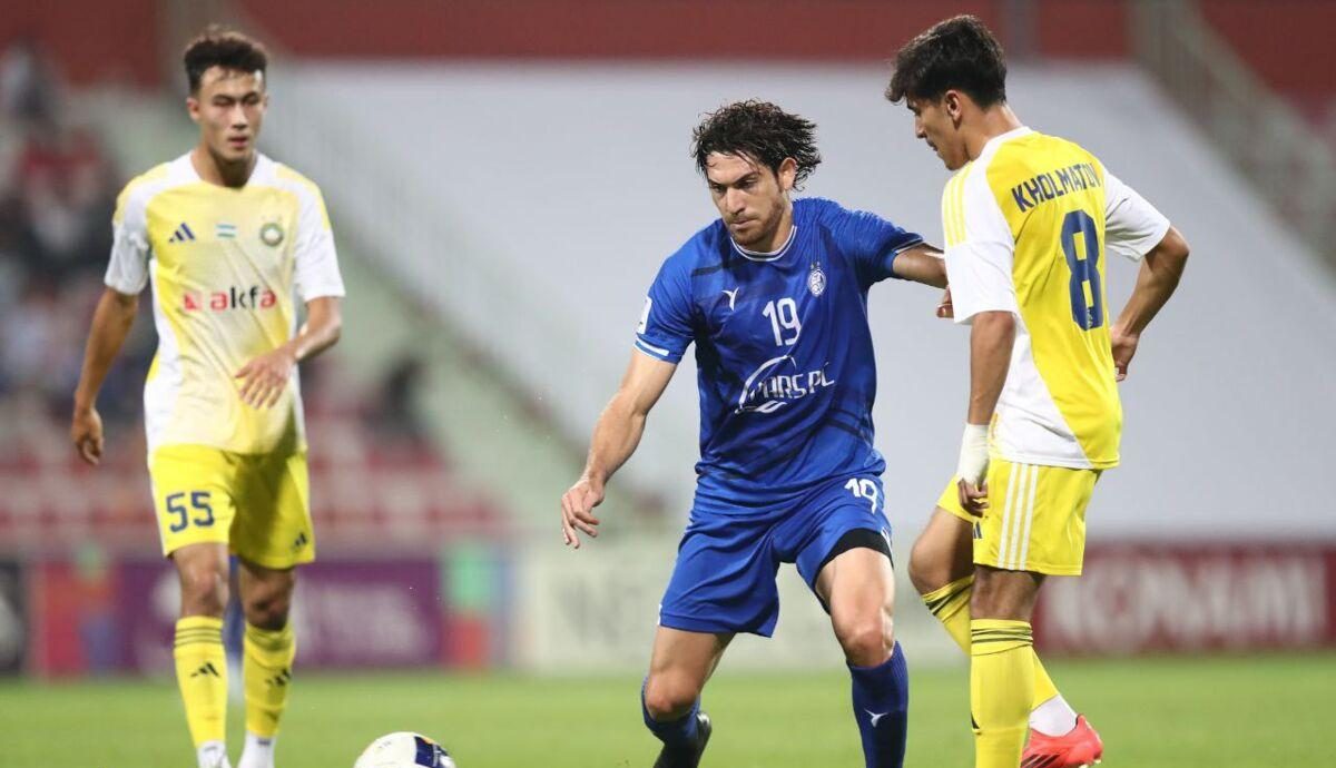 انتشار عکس معنادار گوستاوو بلانکو مهاجم آرژانتینی استقلال قبل از جدال با گل گهر سیرجان