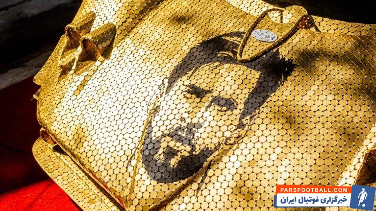 پاگانی زوندا با ۱۰۰ هزار سکه ۲ دلاری و چهره لیونل مسی /عکس