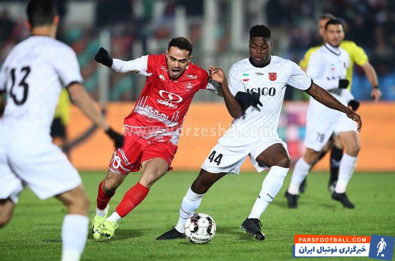 پنالتی پرسپولیس را بعد از ۵ دقیقه پس گرفتند!