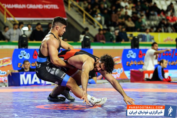 نتایج پنج وزن نخست مسابقات کشتی فرنگی بزرگسالان در شیراز مشخص شد+فیلم