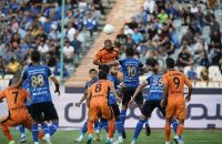 کلیپ بررسی کیفیت چمن ورزشگاه شهرقدس توسط پیتسو موسیمانه سرمربی استقلال