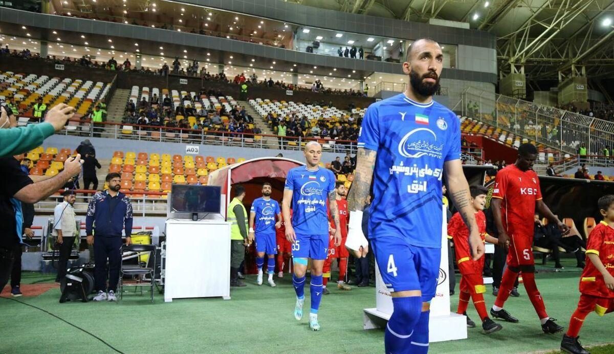 بازگشت روزبه چشمی ستاره استقلال به میدان در دیدار مقابل چادرملو