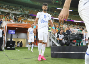 رامین رضاییان در دیدار برابر الاهلی از ناحیه شانه دوباره احساس درد کرد