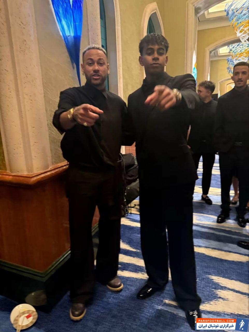 گلوب ساکر ؛ دیدار یامال ستاره جوان بارسلونا با نیمار در مراسم گلوب ساکر ۲۰۲۴