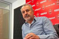 کلیپ شعار حیاکن رها کن هواداران پرسپولیس علیه رضا درویش