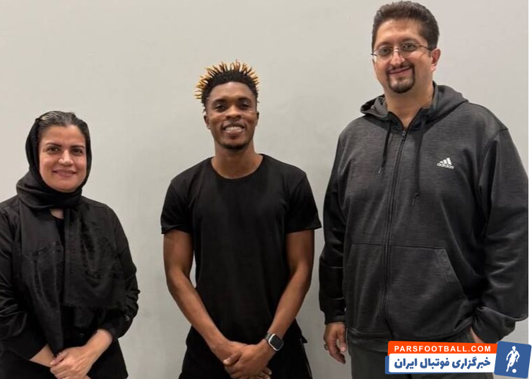 کوجو ؛ تصویر یادگاری هومن افاضلی مشاور سرمربی تیم ملی ایران با جوئل کوجو