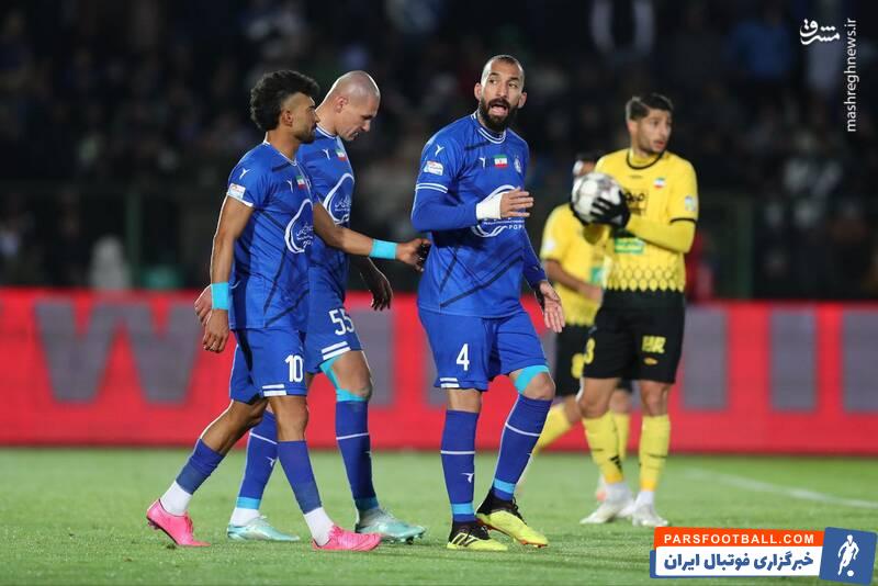 استقلال می باخت هم من راضی بودم/ با این بازیکن ما دیگر به علی کریمی و امید ابراهیمی نیاز نداریم/ حرف‌های روزبه چشمی دلیل دیگری داشت