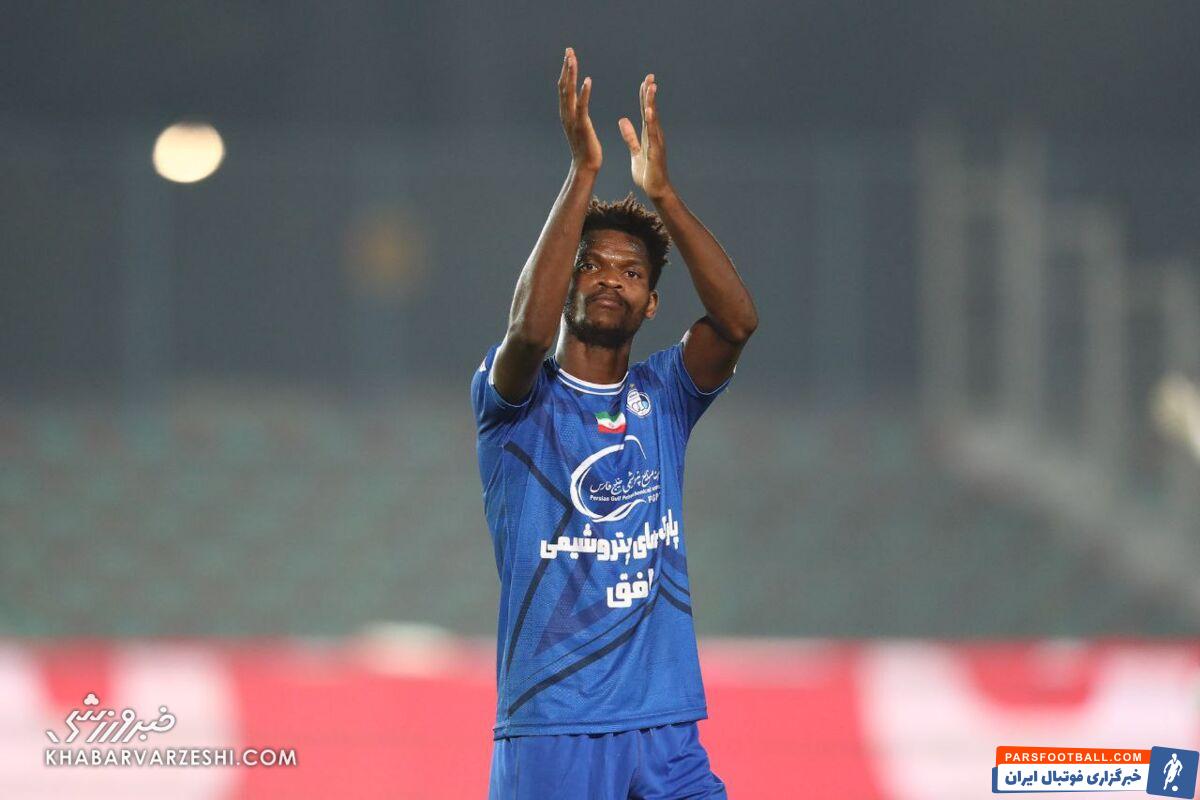 استقلال می‌باخت هم ناراحت نمی‌شدم/ عصبانیت روزبه چشمی دلیل دیگری داشت/ دیگر نیازی به علی کریمی نداریم!