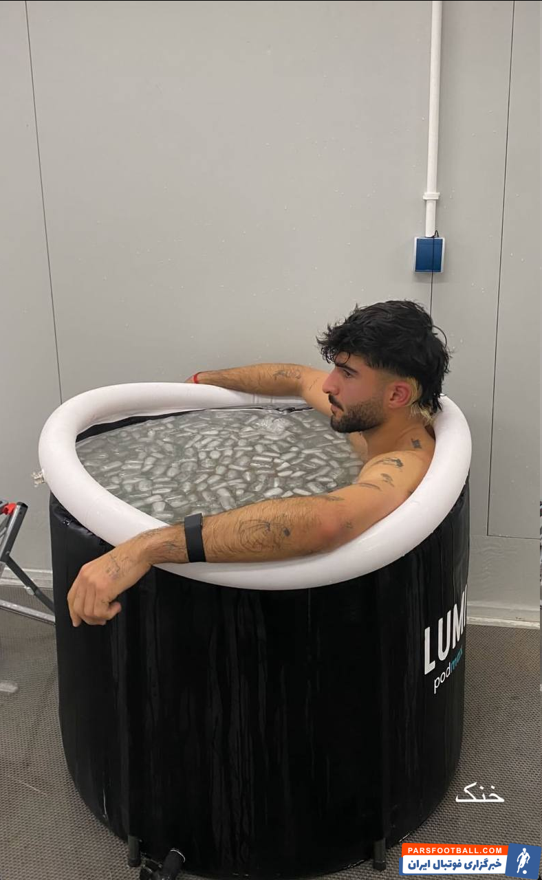 عکس| امیر عابدزاده به یاد علیرضا منصوریان!