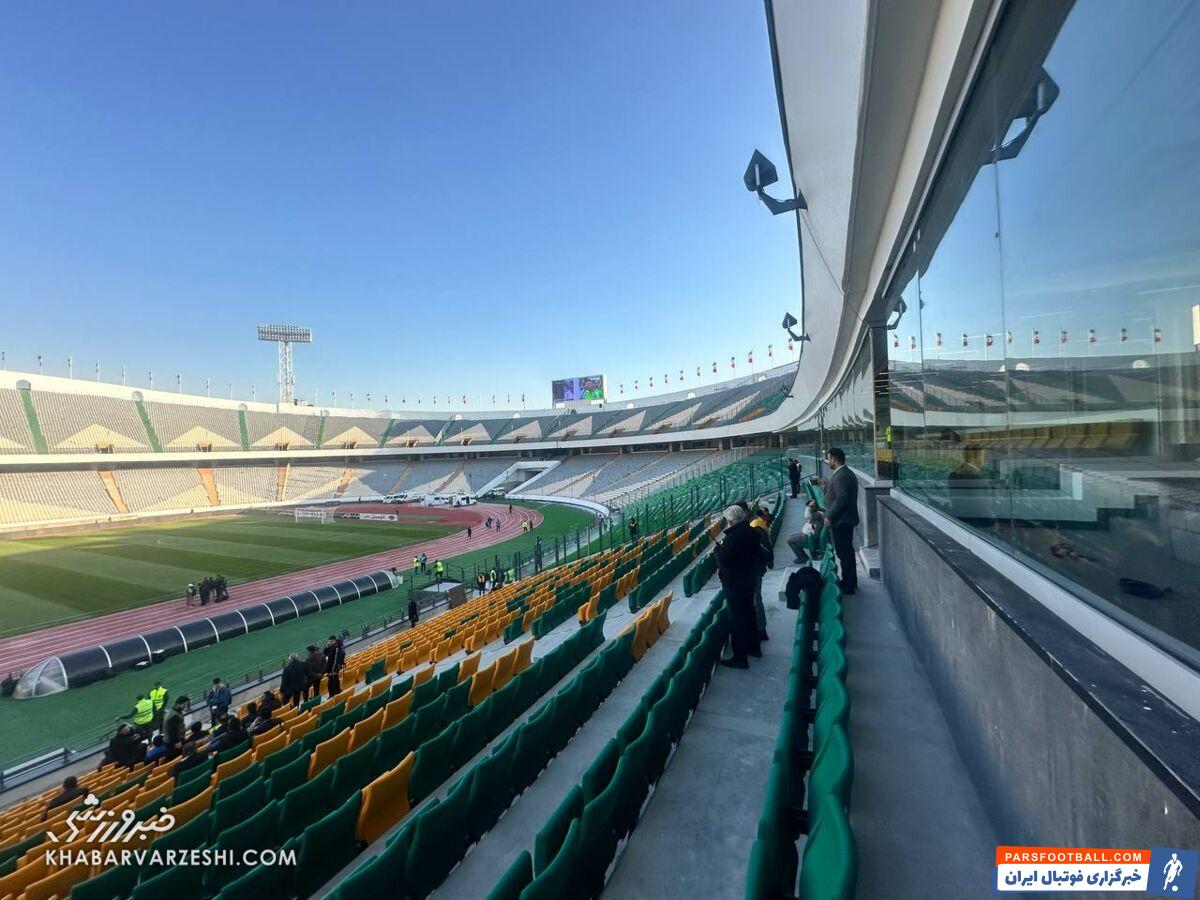 کریم باقری از علی پروین که بزرگتر نیست!/ دو دسته عشق سرمربیگری پرسپولیس هستند که کریم جزو هیچ کدامشان نیست