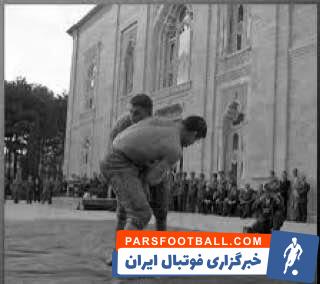 جمع بزرگان کشتی در مراسم رونمایی از عکس‌های جدید مرحوم تختی