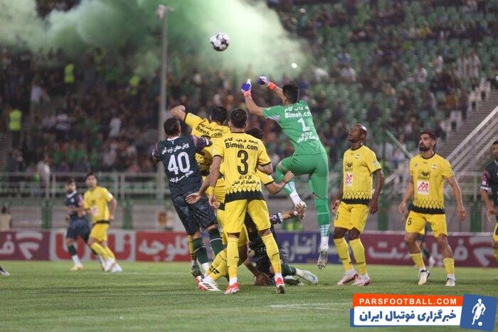 بیاتی‌نیا: خروجی مناسبی در فوتبال نداشتیم؛ ستاره‌سازی نکردیم و در مدیریت ضعیف بودیم