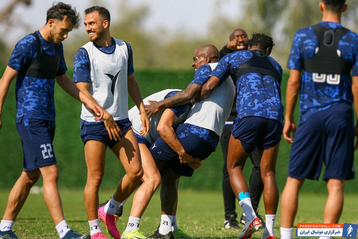 شوخی خطرناک زکی‌پور با کاکوتا؛ مربی استقلال شاکی شد/ مسعود جمعه جلوی یک دردسر بزرگ را گرفت +عکس